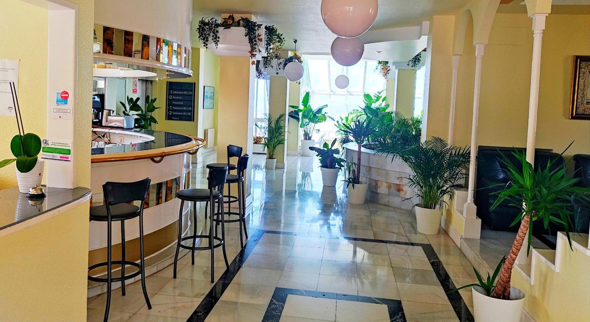Hotel Miramar Laredo Buitenkant foto